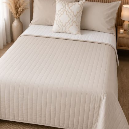Cubrecama reversible color pergamino e ivory